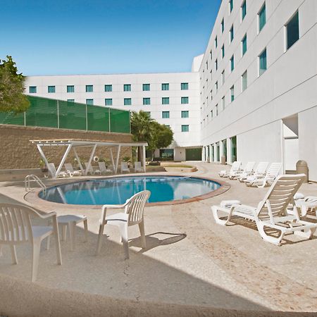 Fiesta Inn Mexicali Udogodnienia zdjęcie